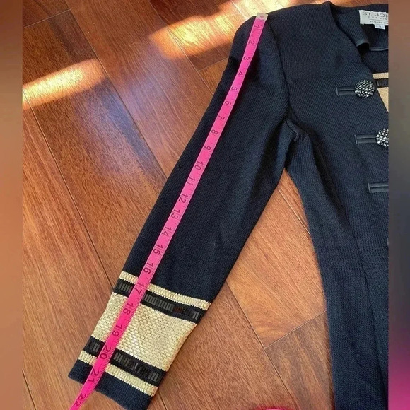 St. John Evening Marie Gray Jacket Blazer Jeweled Black Metallic Gold Shoulder - Picture 12 of 14